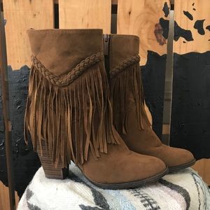 Brown Fringe Boots Size 7.5